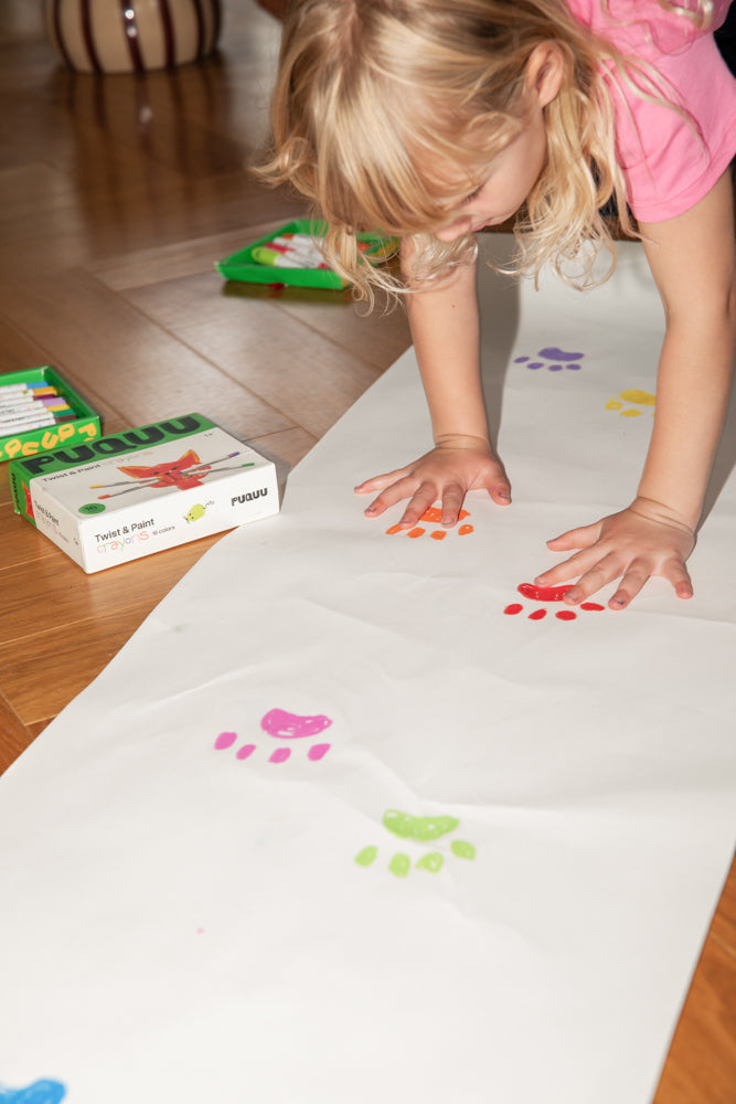 Twist & Paint Crayons – 16 colors