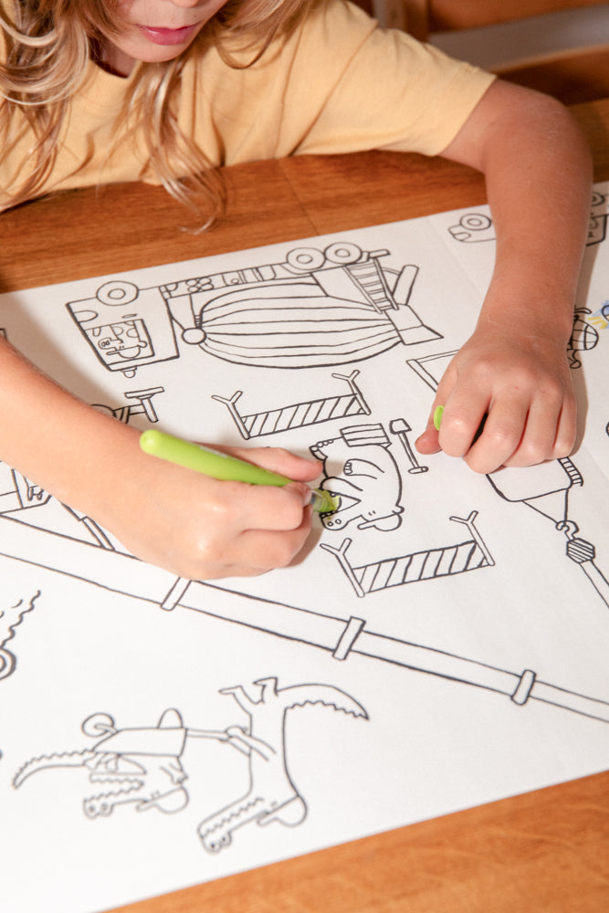 Bazgrolka. Stick & Draw Roll by Piotr Karski – Animals